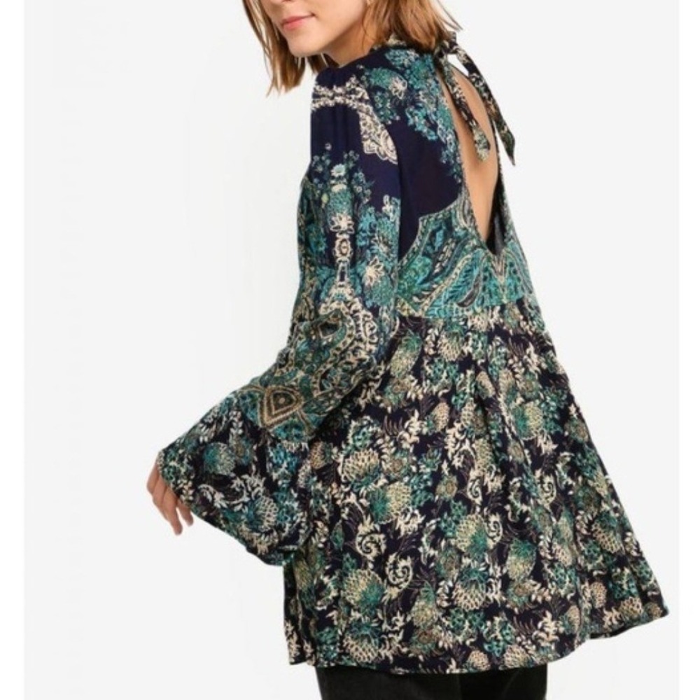 Free People Top Lady Lucky Navy Blue Paisley Tie Neck Bell Sleeve Tunic Small